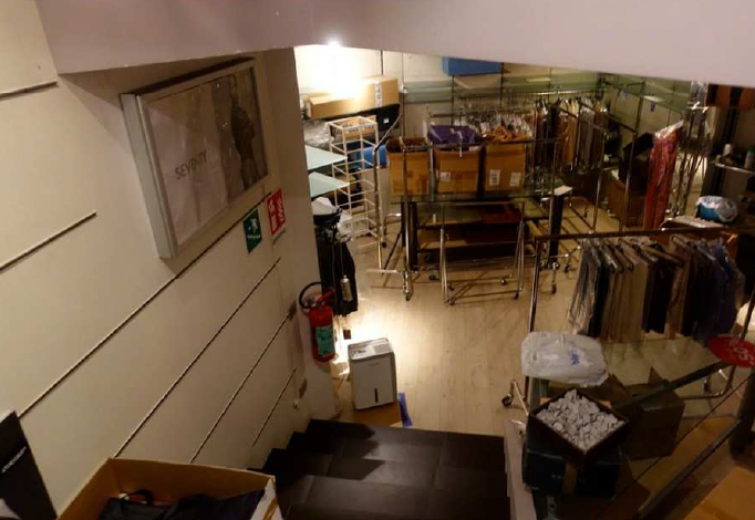 Rif. A.A.39-241

Vendita all'asta - negozio su 3 livelli in data 03 febbraio 2026

Descrizione Im...