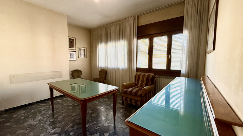 Porzione di BIFAMILARE IN ORIZZONTALE con ingresso e giardino di proprietà, all'interno del quart...