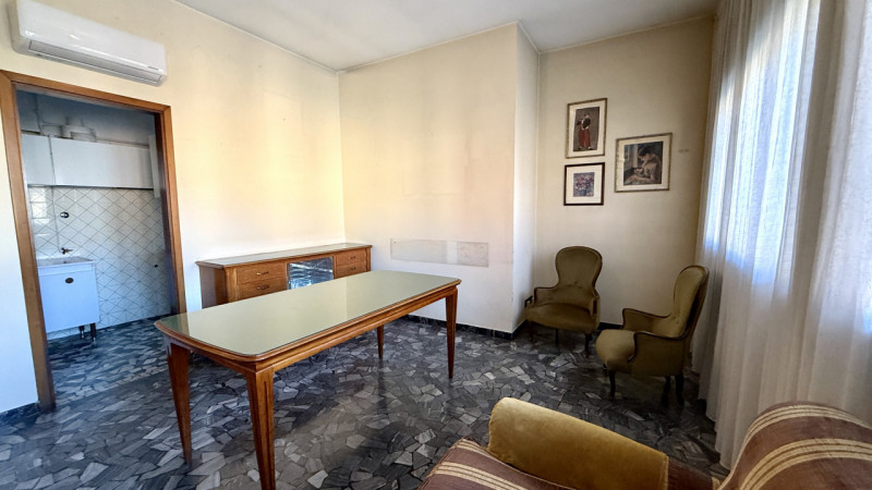 Porzione di BIFAMILARE IN ORIZZONTALE con ingresso e giardino di proprietà, all'interno del quart...