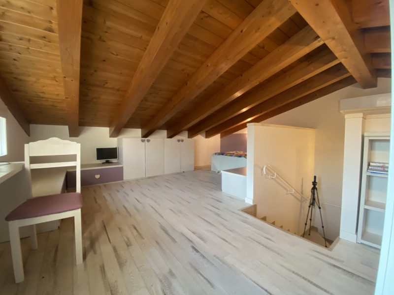 In posizione tranquilla e residenziale nel comune di Altavilla Vicentina, proponiamo in vendita u...