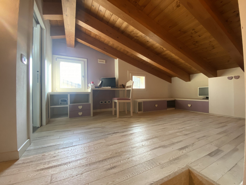 In posizione tranquilla e residenziale nel comune di Altavilla Vicentina, proponiamo in vendita u...