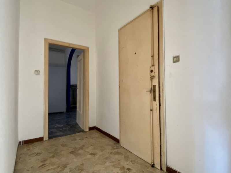 In zona Mercato Nuovo, a pochi minuti dal centro storico di Vicenza e in un contesto servito da n...