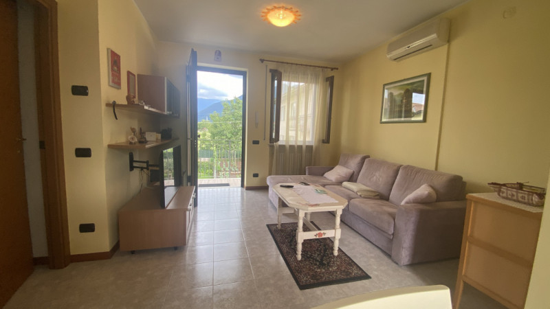 Nel comune di Zanè, proponiamo un appartamento signorile situato all'ultimo piano di un edificio ...