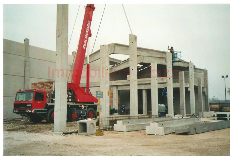 PADOVA - VIA NONA STRADA TERRENO EDIFICABILE PER CAPANNONE

Terreno edificabile di 5000 mq con po...