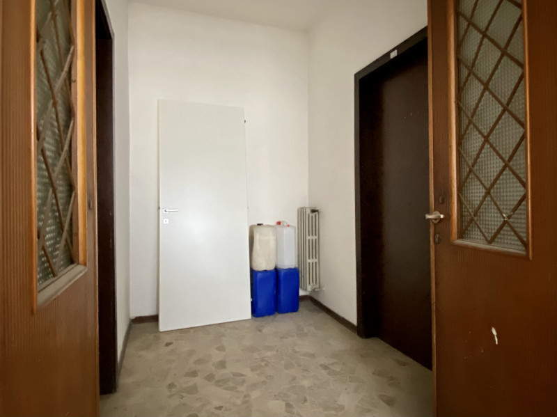 In zona Mercato Nuovo, a breve distanza dal centro storico di Vicenza e comodo a tutti i principa...