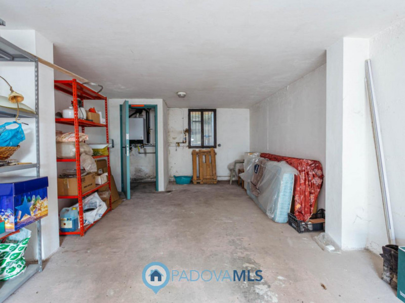 Immobile in esclusiva al Gruppo Padova MLS

Nel centro di Agna, all’interno di una piccola palazz...