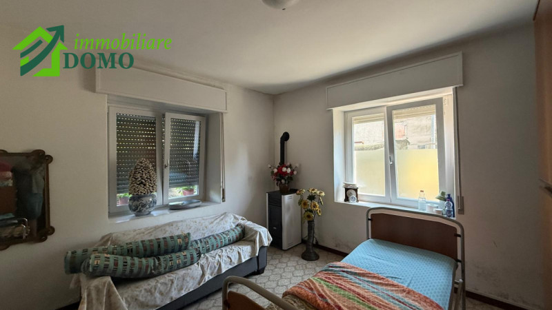 Cogollo del Cengio: appartamento tricamere al piano terra con giardino e garage € 37.000 info 044...