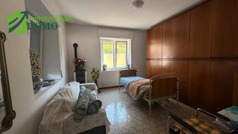 Cogollo del Cengio: appartamento tricamere al piano terra con giardino e garage € 37.000 info 044...