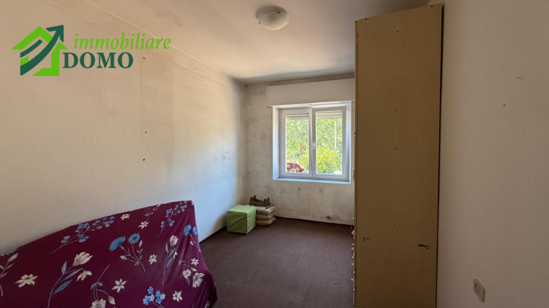Cogollo del Cengio: appartamento tricamere al piano terra con giardino e garage € 37.000 info 044...