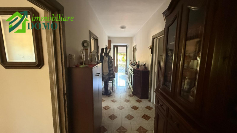 Cogollo del Cengio: appartamento tricamere al piano terra con giardino e garage € 37.000 info 044...