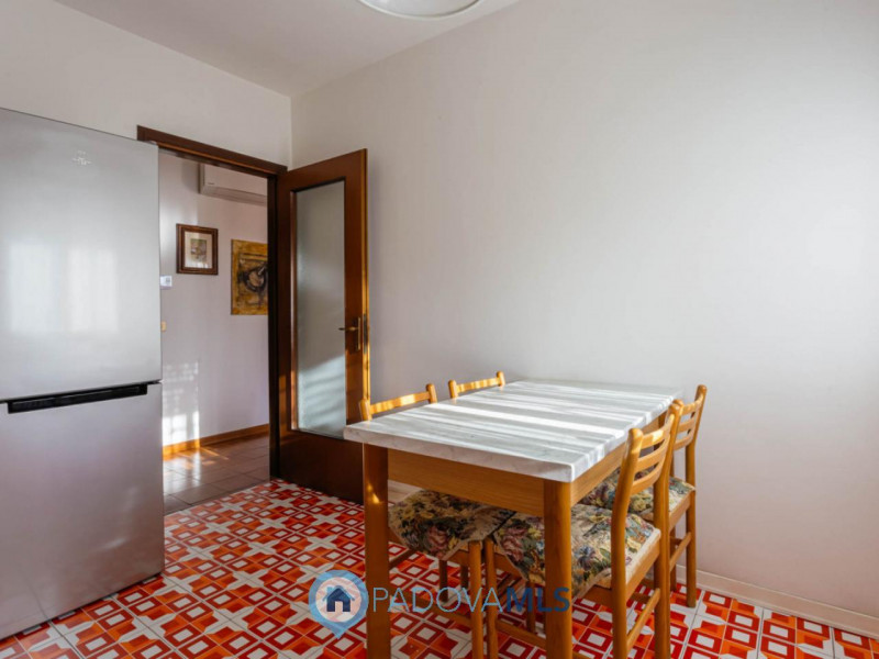 Immobile in esclusiva al Gruppo Padova MLS
Nel centro di Agna, all’interno di una piccola palazzi...