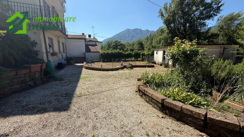 Cogollo del Cengio: intera palazzina composta da 3 unità abitative con giardino e garage € 95.000...