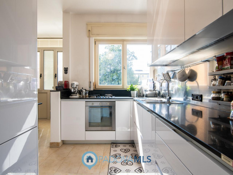 Immobile in esclusiva al Gruppo Padova MLS **
Appartamento in Vendita: Eleganza e Comfort nel Cuo...