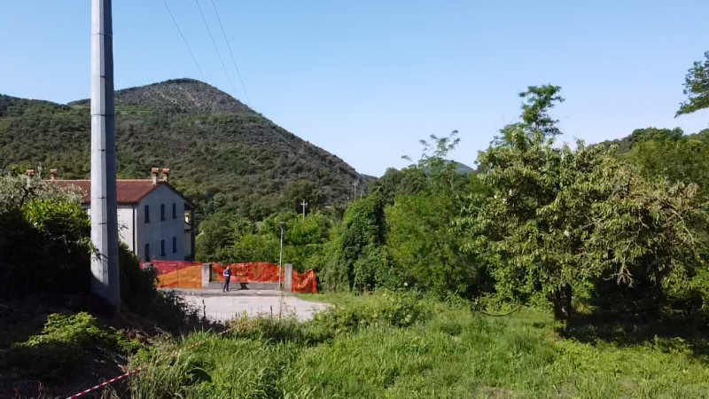 Posizione esclusiva
Terreno edificabile di ca. 1.700 m² in una piccola lottizzazione a circa 100 ...