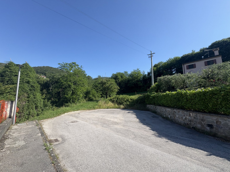 Posizione esclusiva
Terreno edificabile di ca. 1.700 m² in una piccola lottizzazione a circa 100 ...