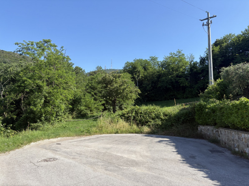 Posizione esclusiva
Terreno edificabile di ca. 1.700 m² in una piccola lottizzazione a circa 100 ...