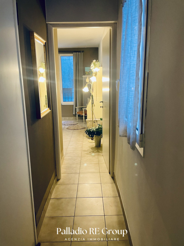 Scoprite un'introvabile opportunità nel centro storico di Vicenza! Questo incantevole appartament...