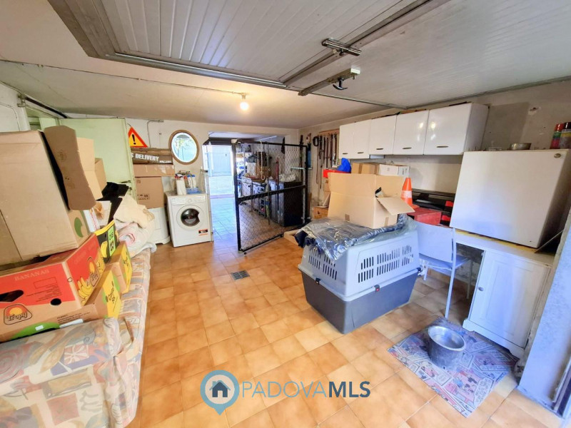 Immobile in esclusiva al Gruppo Padova MLS
PORZIONE DI BIFAMILIARE – MADONNA PELLEGRINA – ULTIMO ...