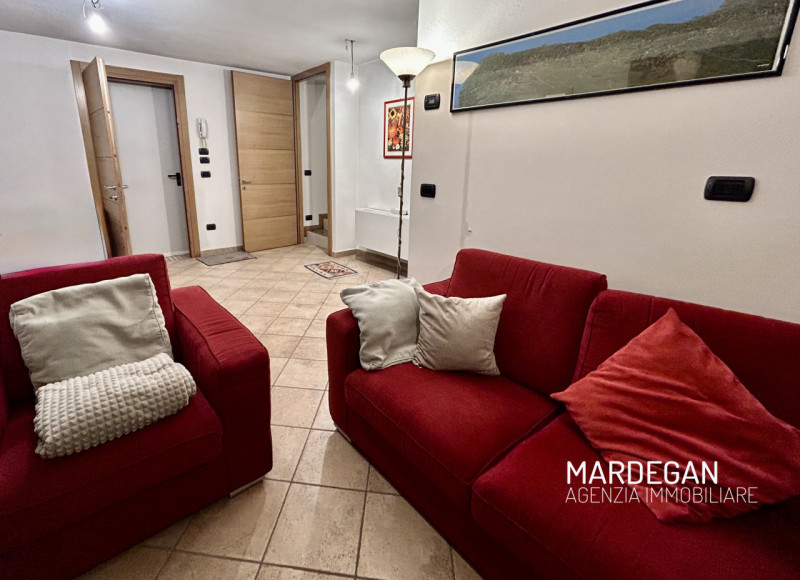 Quando vieni a scoprirla?

Proponiamo in esclusiva questa villetta a schiera, porzione centrale e...