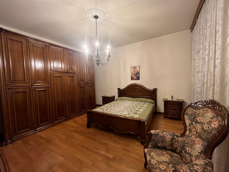 LEGNARO: Casa singola di ampia metratura con giardino privato, disposta su 2 livelli costituita d...