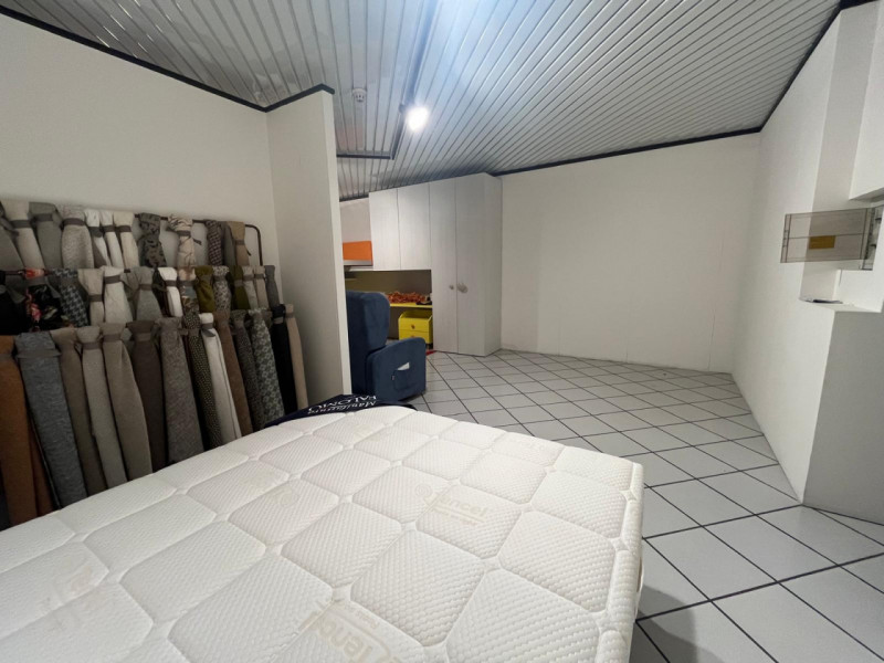 LEGNARO: Casa singola di ampia metratura con giardino privato, disposta su 2 livelli costituita d...