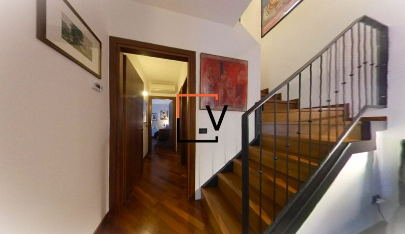 V396 - Proponiamo in vendita a Frescada, in zona residenziale tranquilla e comoda a tutti i servi...