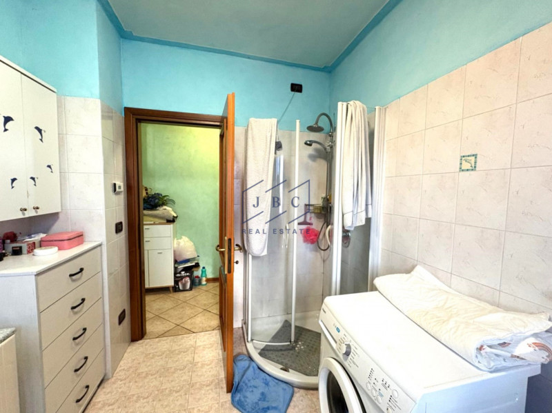 Salgareda - (TV)
In zona centrale a Salgareda proponiamo una casa bifamiliare composta da due uni...