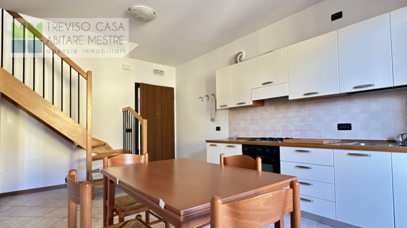 DISPONIBILITA' 1/1/2026
Proponiamo in locazione appartamento a 2 camere da letto, al piano primo ...