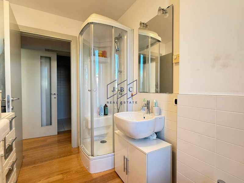 ORMELLE - (TV)
Nel centro di Ormelle, proponiamo in esclusiva appartamento a d'uso a residenziale...