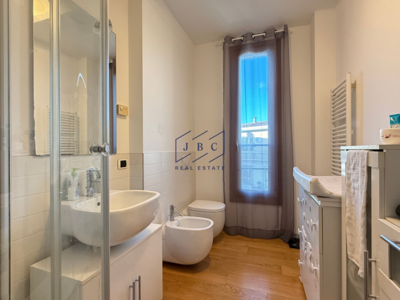 ORMELLE - (TV)
Nel centro di Ormelle, proponiamo in esclusiva appartamento a d'uso a residenziale...