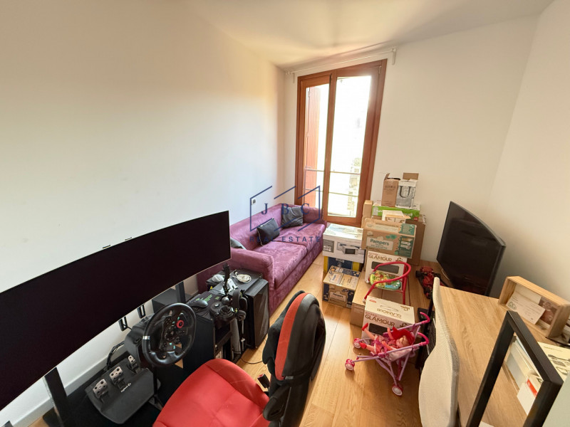 ORMELLE - (TV)
Nel centro di Ormelle, proponiamo in esclusiva appartamento a d'uso a residenziale...