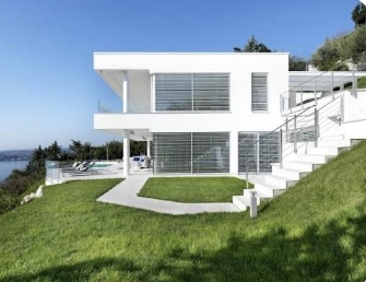 Scoprite un'opportunità unica nel cuore di Marostica! Vi presentiamo un terreno edificabile resid...