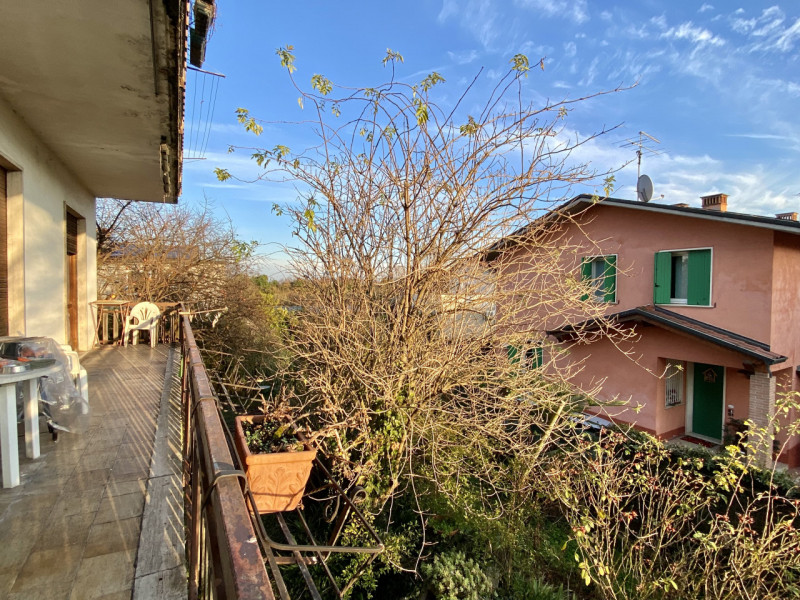 A Costabissara, in uno dei contesti residenziali più richiesti per tranquillità, ordine e qualità...