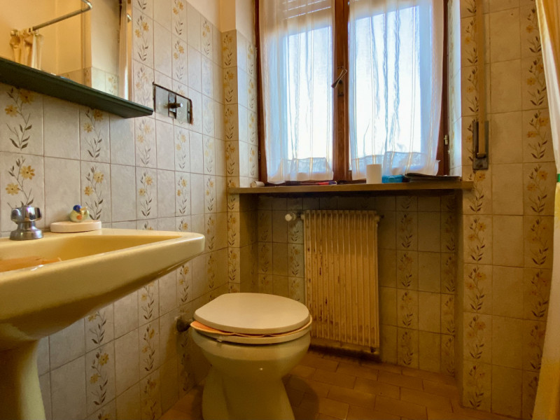 A Costabissara, in uno dei contesti residenziali più richiesti per tranquillità, ordine e qualità...