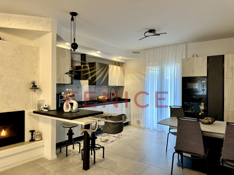 Immaginate di tornare a casa e sentirvi subito nel posto giusto.
Nel cuore di Susegana, una delle...