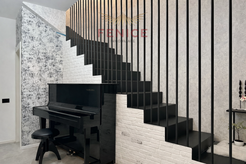 -SOLUZIONE CHIAVI IN MANO
-COMPLETAMENTE RISTRUTTURATA
-OTTIME RIFINITURE
-SENZA SPESE CONDOMINIA...