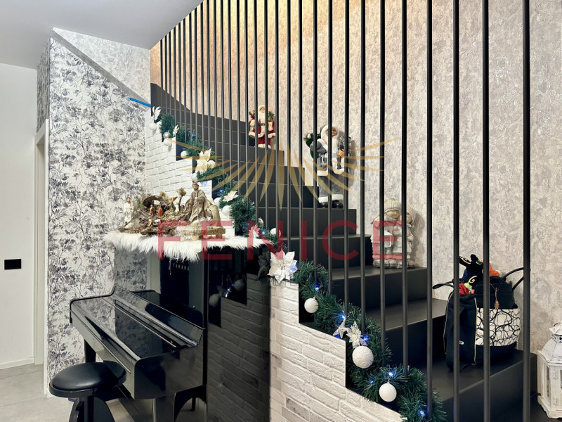 Immaginate di tornare a casa e sentirvi subito nel posto giusto.
Nel cuore di Susegana, una delle...