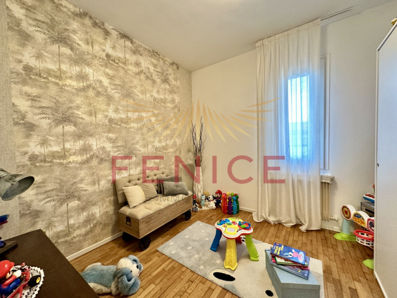 Immaginate di tornare a casa e sentirvi subito nel posto giusto.
Nel cuore di Susegana, una delle...