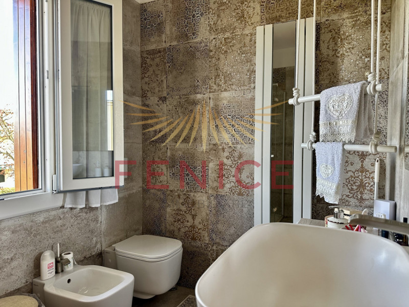 Immaginate di tornare a casa e sentirvi subito nel posto giusto.
Nel cuore di Susegana, una delle...