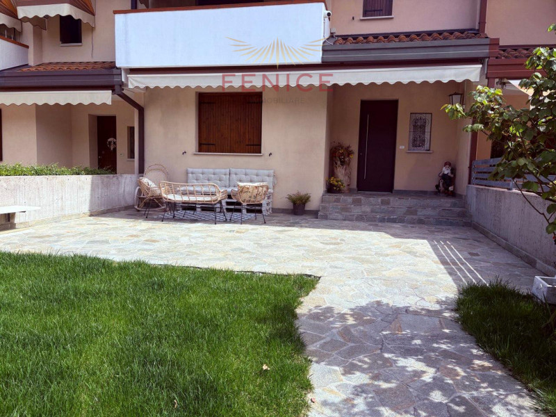 -SOLUZIONE CHIAVI IN MANO
-COMPLETAMENTE RISTRUTTURATA
-OTTIME RIFINITURE
-SENZA SPESE CONDOMINIA...