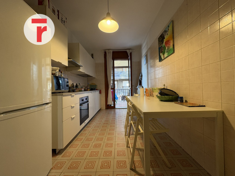 Quartiere San Lorenzo, appartamento inserito in una palazzina signorile, ben abitata e curata, al...