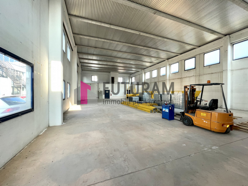 RIF: 120NM - RUBANO (PD) - PER INFO 340 335 8378 - 0444/310220

propongo in vendita un capannone ...