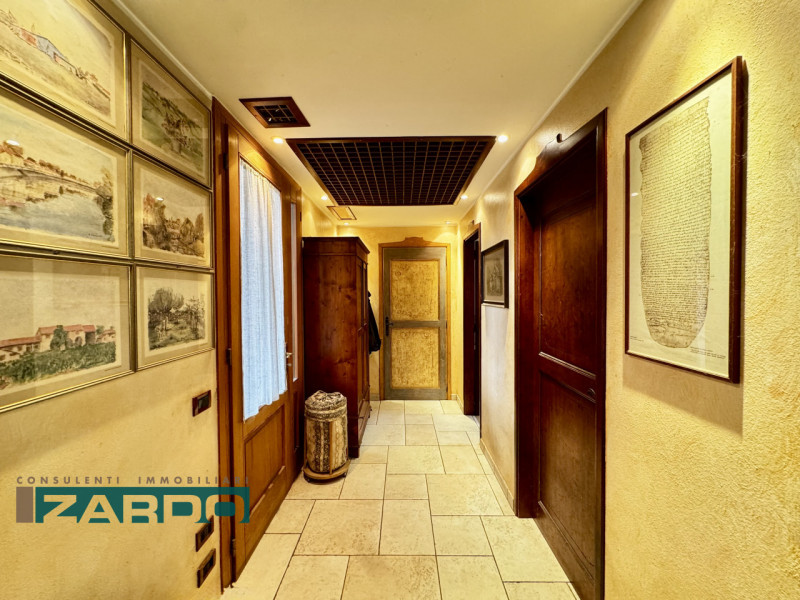 Rif. C-234 NE (per info 350 5383983 | Giacomo)

Proponiamo in vendita esclusiva e signorile resid...