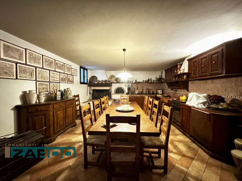 Rif. C-234 NE (per info 350 5383983 | Giacomo)

Proponiamo in vendita esclusiva e signorile resid...