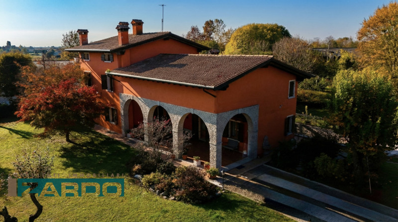 Rif. C-234 NE (per info 350 5383983 | Giacomo)

Proponiamo in vendita esclusiva e signorile resid...