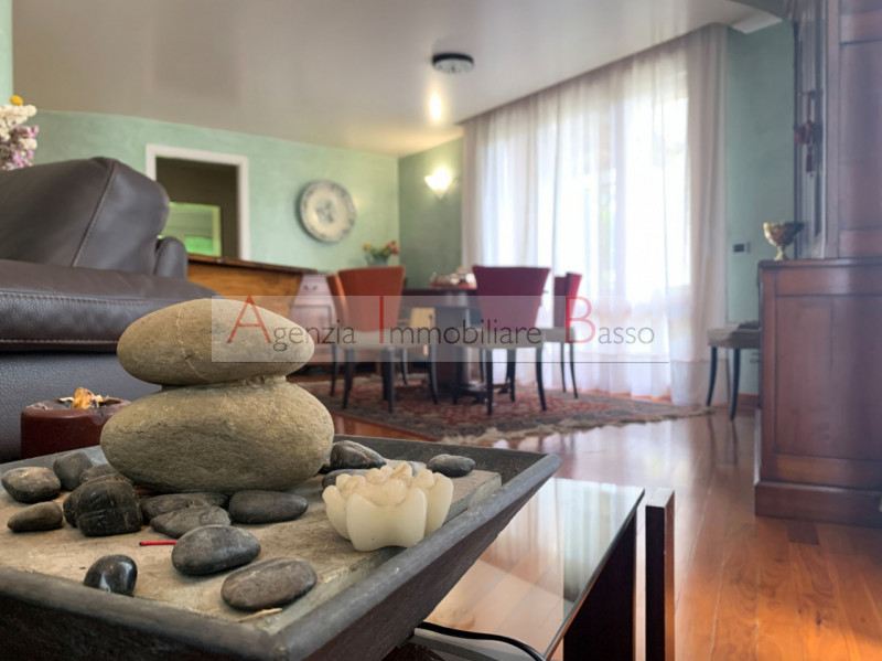 PADOVA, ZONA PIO X: Agenzia Immobiliare Basso propone in vendita un appartamento di grandi dimens...