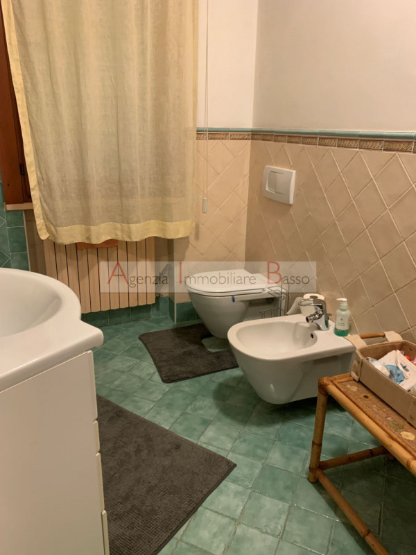 PADOVA, ZONA PIO X: Agenzia Immobiliare Basso propone in vendita un appartamento di grandi dimens...