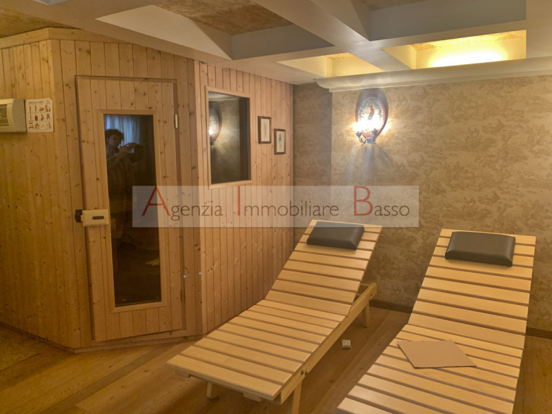 PADOVA, ZONA PIO X: Agenzia Immobiliare Basso propone in vendita un appartamento di grandi dimens...