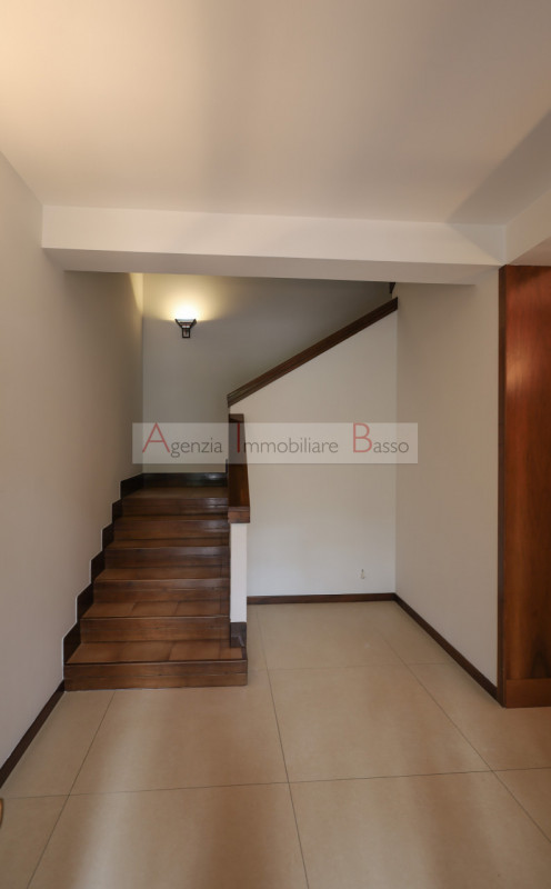 PADOVA zona Forcellini:  Agenzia Immobiliare Basso, propone in vendita, incantevole porzione di v...