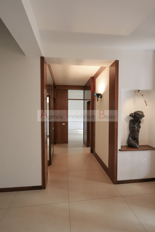 PADOVA zona Forcellini:  Agenzia Immobiliare Basso, propone in vendita, incantevole porzione di v...